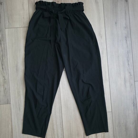 Albion Jetsetter Paperbag Bow Belt Crop Black Pants Women Sz M - Picture 2 of 10